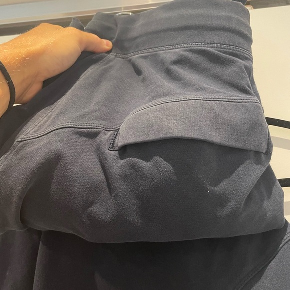 Lululemon Men’s - Balancer Crop Pant (Short) - Picture 4 of 4